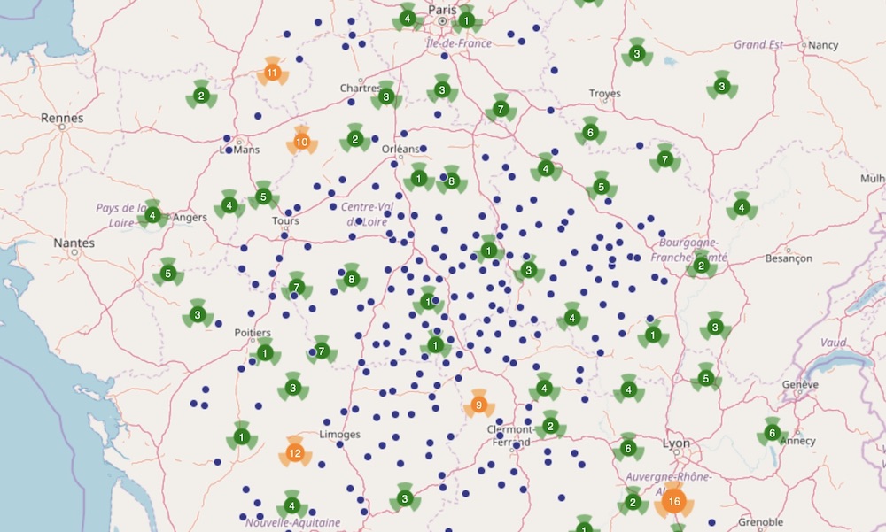 Mangaki embeddings on France map